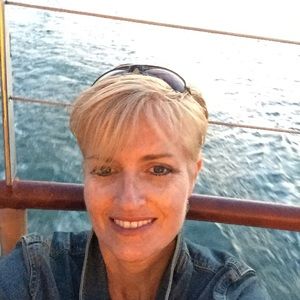 Meet your Posher, Sandi